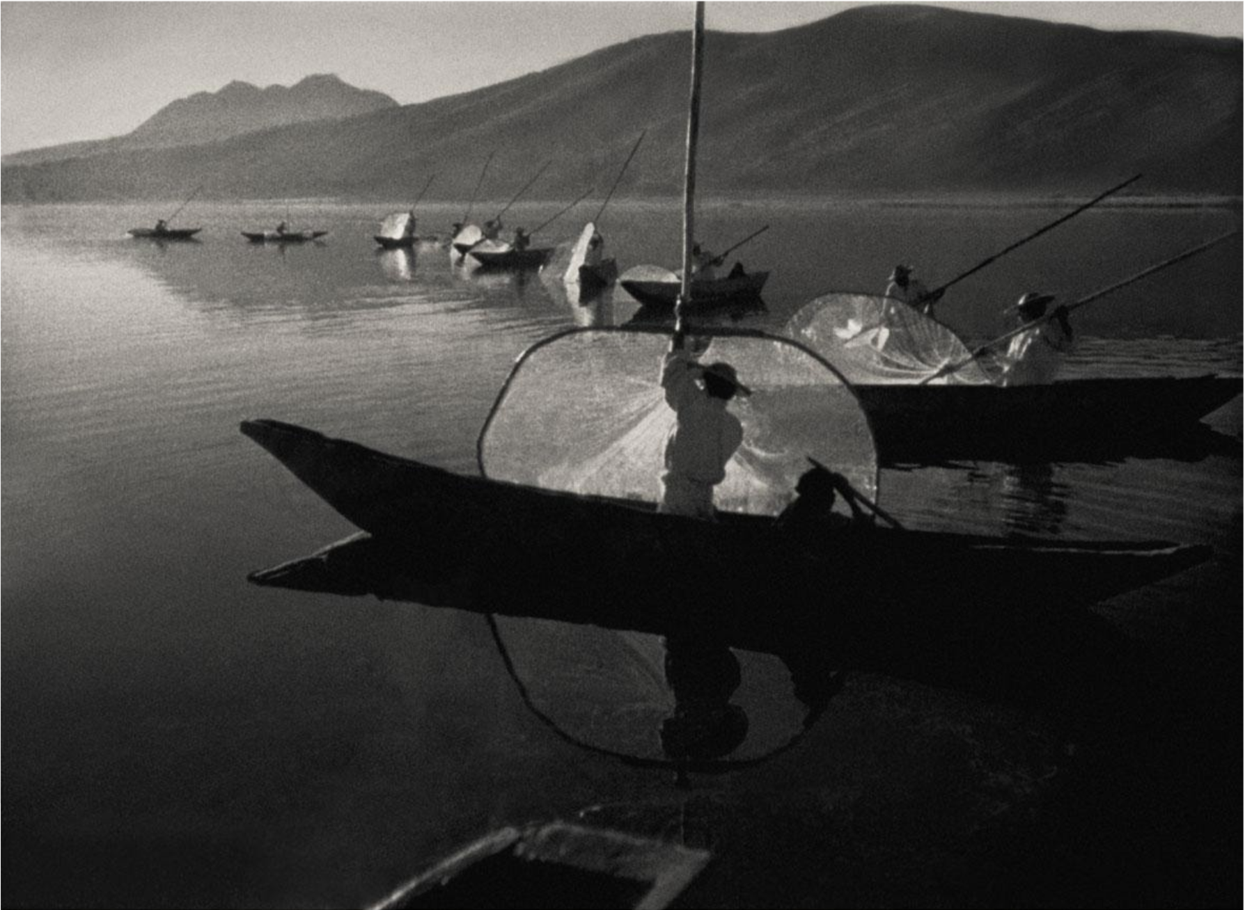 Boats in Formation/Barcos en Formacion “Maclovia” 1948