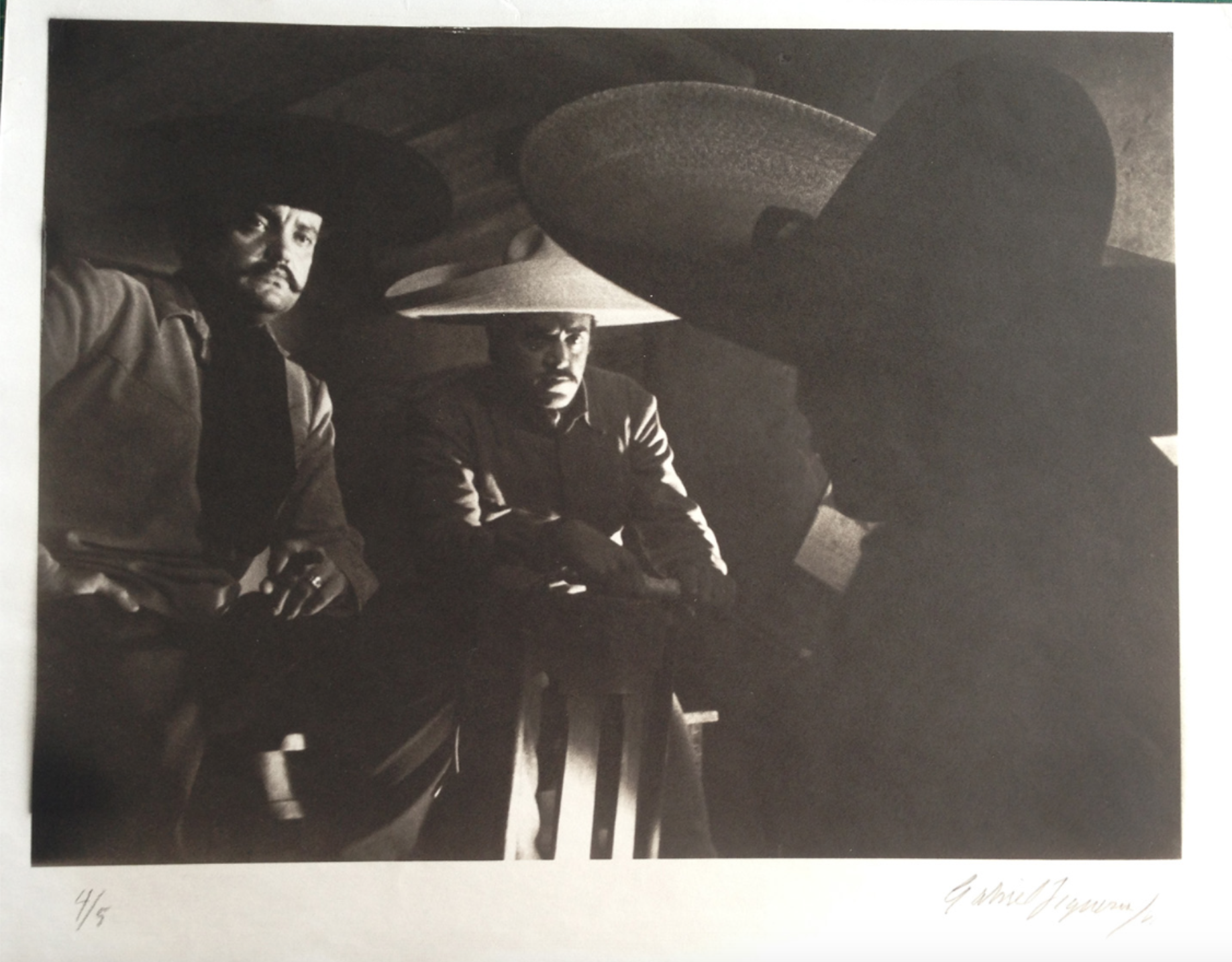 Claroscuro con Sombreros "Pueblerina" 1948